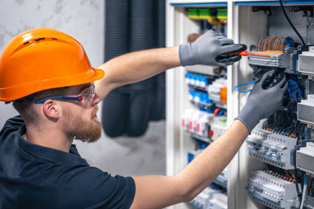 Best 24-Hour Electrician  in Lakewood, WA