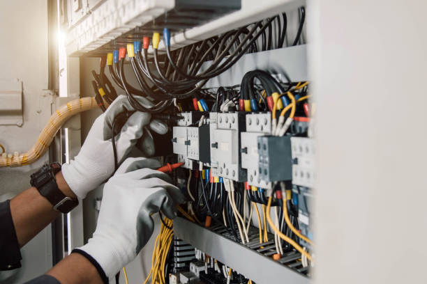 Best Affordable Emergency Electrician  in Lakewood, WA